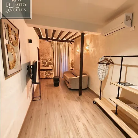 Patio De Angeles * טולדו