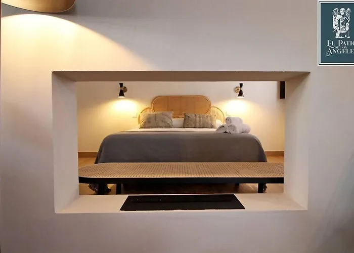 Patio De ángeles * Toledo