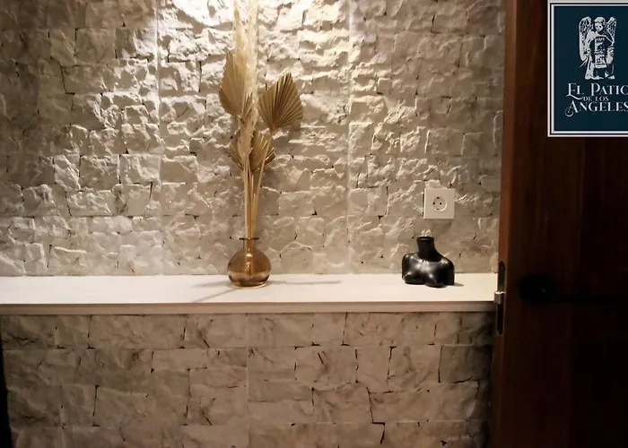 Patio De Angeles * Toledo